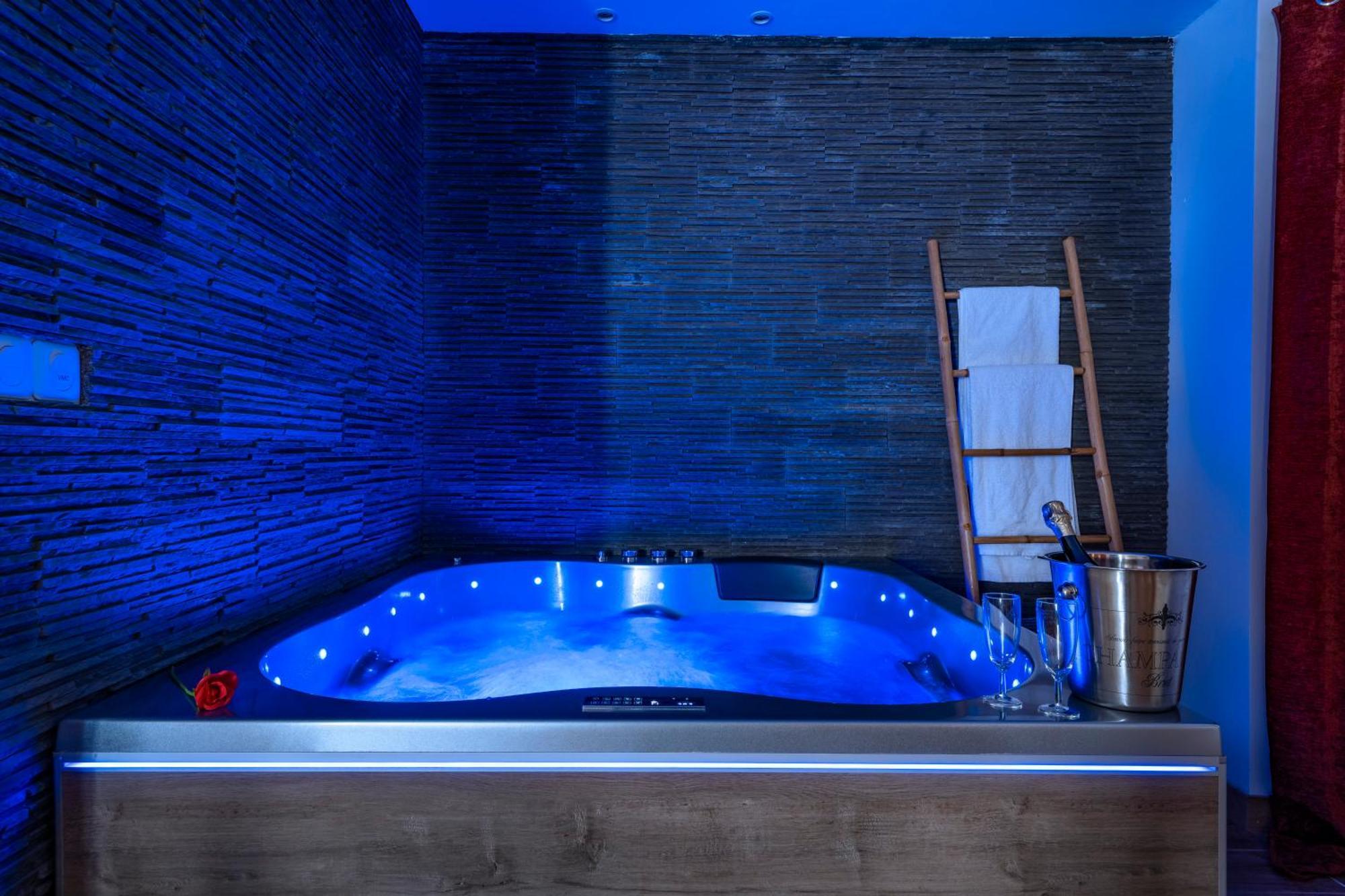 Loft Romantique - Spa Privatif - Spa Noctambulles Hyeres Exterior photo